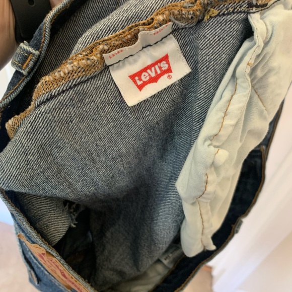 Levi’s 501 Original High Rise Dark Jean Shorts Cut Off Salsa Mood - Size 34 - Picture 15 of 15